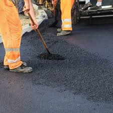 Best Driveway Maintenance Services  in Rushford, MN